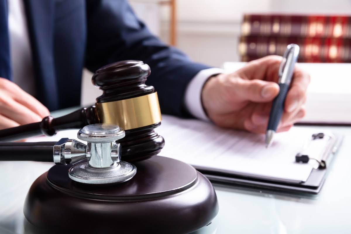 benefits of medical malpractice lawyer