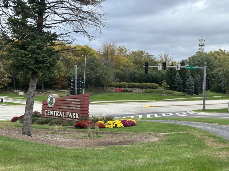 Central Park, Oak Brook, IL