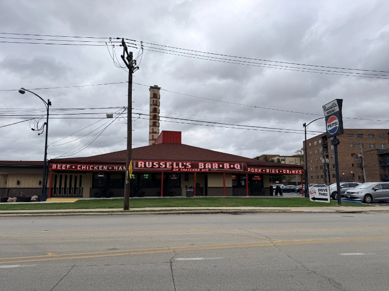 Russell's BBQ on Thatcher, Elmwood Park